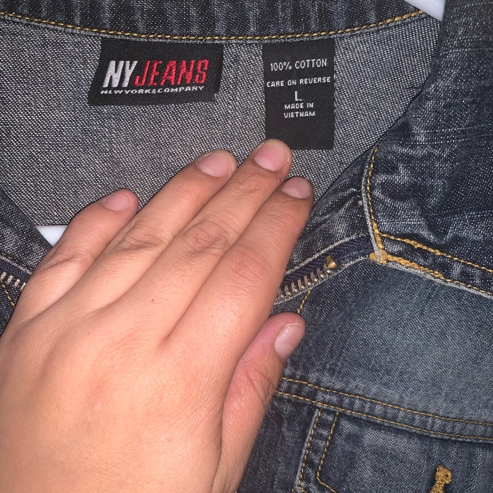 Jacket - Picture 3 of 4